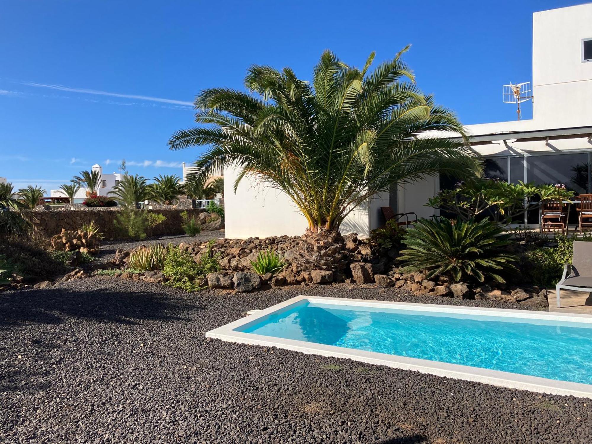 Majanicho Rock - Villa With Heated Pool Lajares Exterior photo
