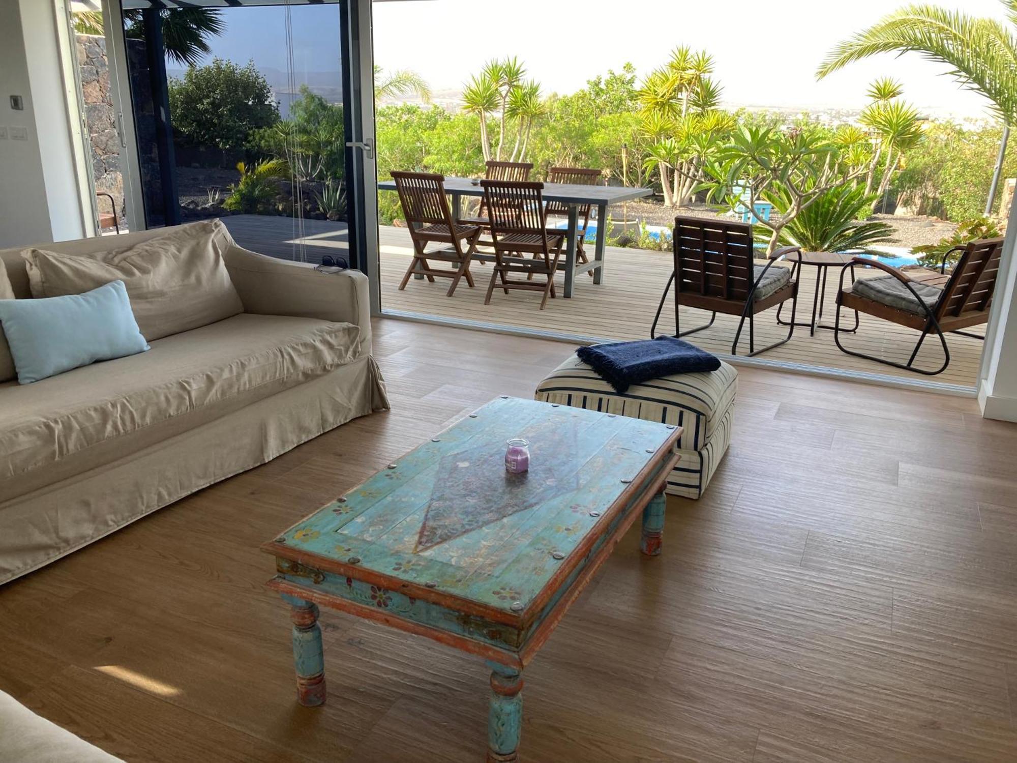 Majanicho Rock - Villa With Heated Pool Lajares Exterior photo