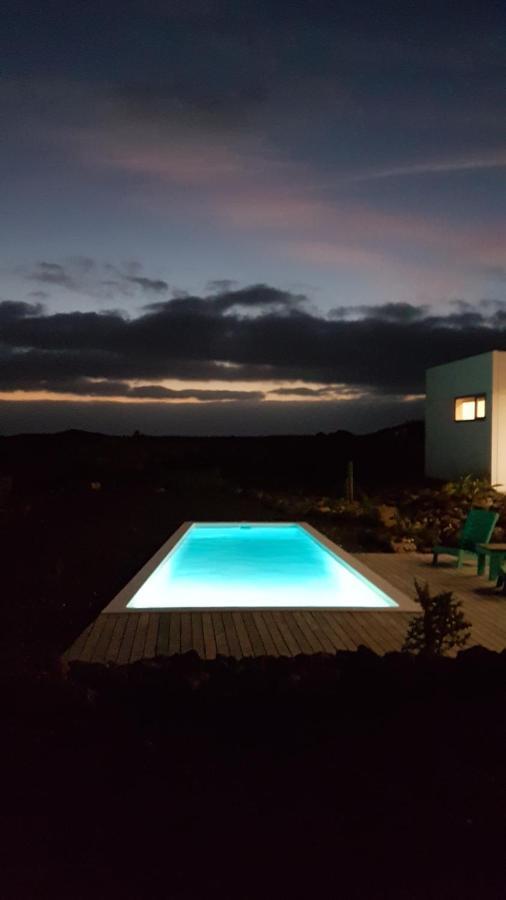 Majanicho Rock - Villa With Heated Pool Lajares Exterior photo